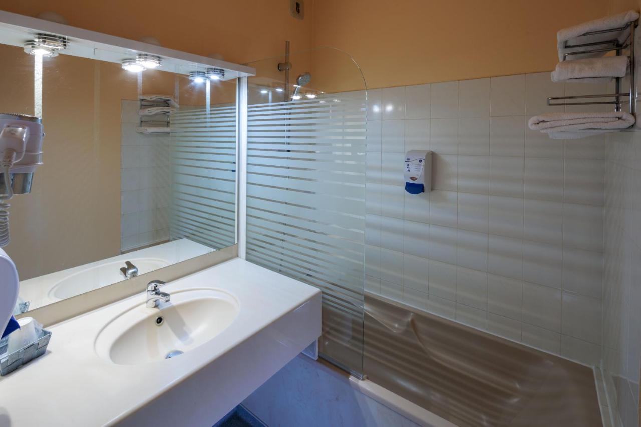 Logis Hotel Noemys Brive - Restaurant Le Teinchurier Luaran gambar